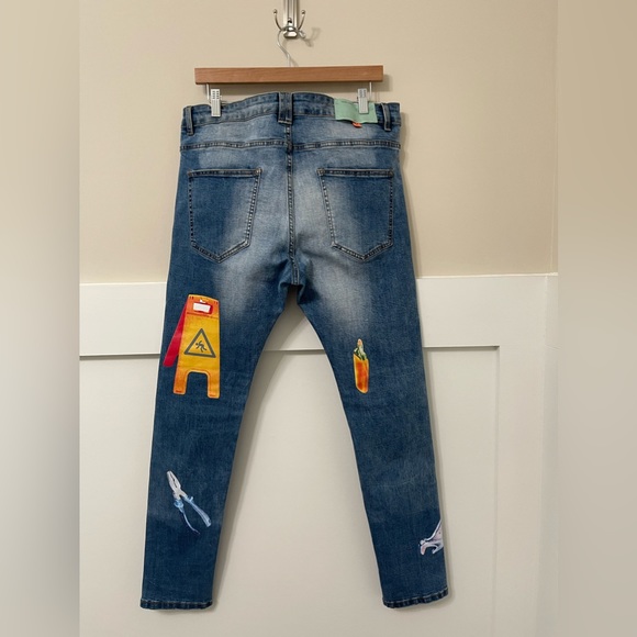 Off-White Designer Unique Denim Girl Skeleton Caution Graphic Jeans Size 36 - Picture 4 of 17